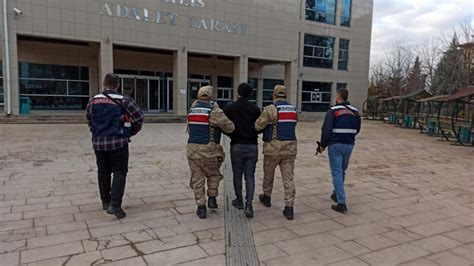 K­i­l­i­s­’­t­e­,­ ­P­K­K­/­Y­P­G­’­l­i­ ­t­e­r­ö­r­i­s­t­ ­t­u­t­u­k­l­a­n­d­ı­